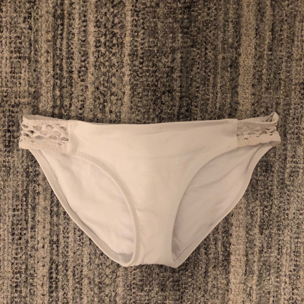 Becca bikini bottoms